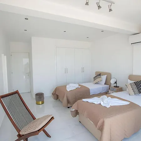 Apartment Misia Enas - Modern 2 Bedroom With Sea Views - Close To Square Ayia Napa